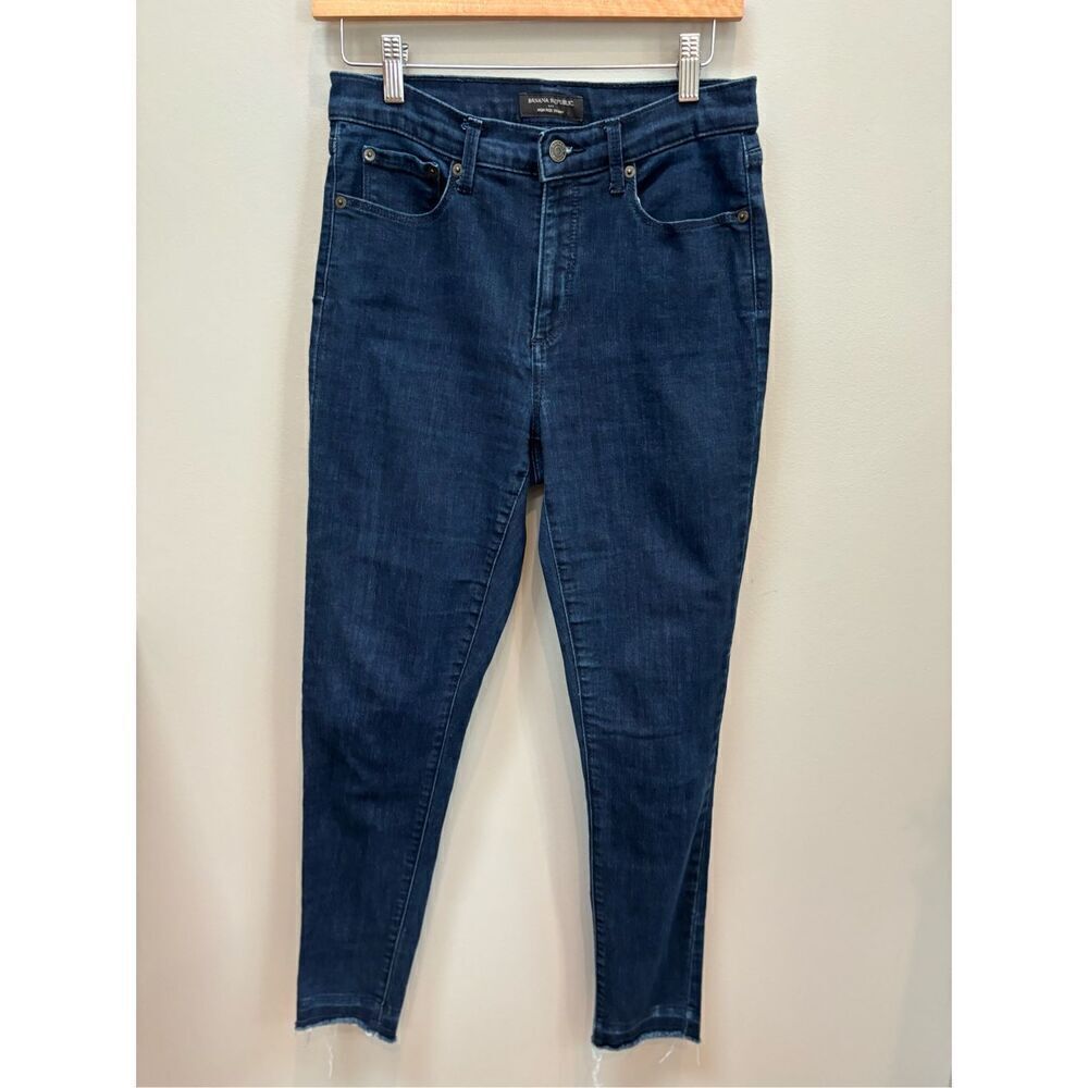 Banana Republic 6/28 dark wash ankle skinny jeans w-raw hem